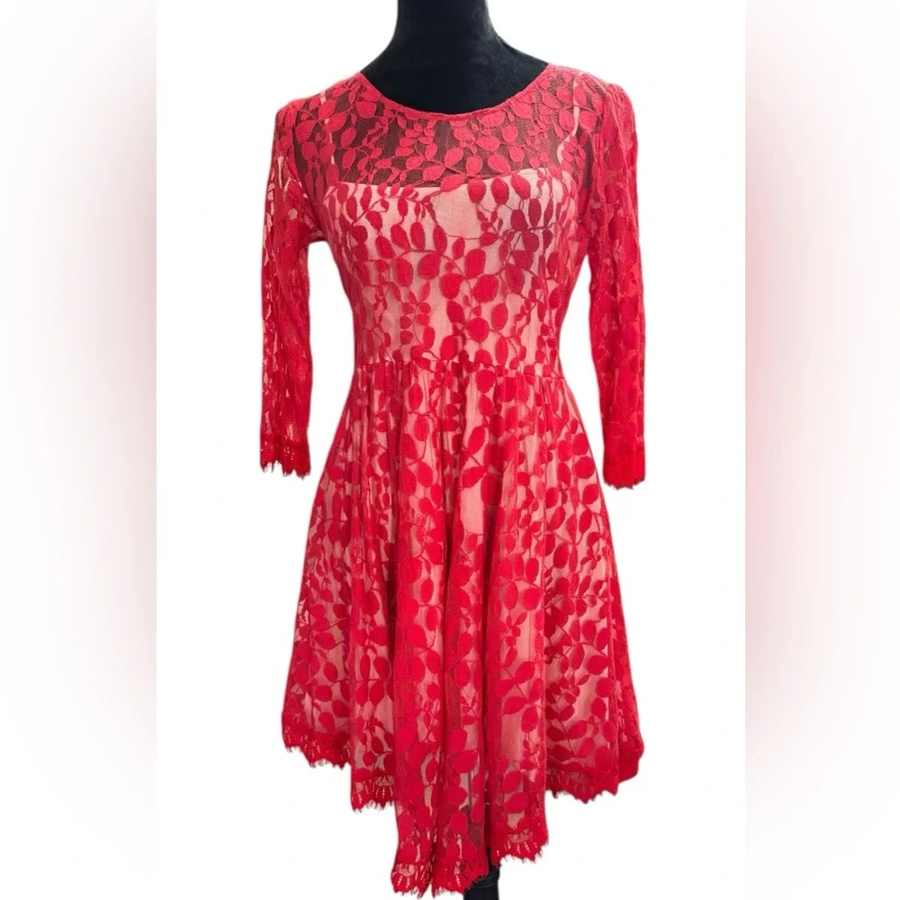 Free People Vibrant Red Lace Mini Dress Size 4 - Picture 3 of 12